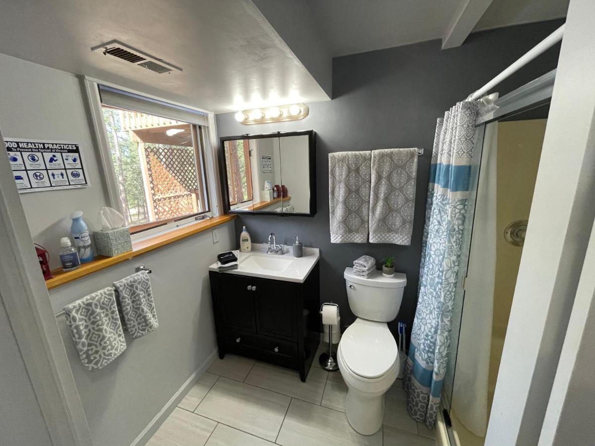 On The Divide Hotel Bailey Luaran gambar